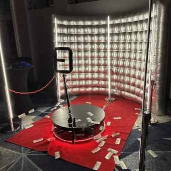 Atrakcje dodatkowe - fotobudki, symulator rajdowy,warsztaty miodowe