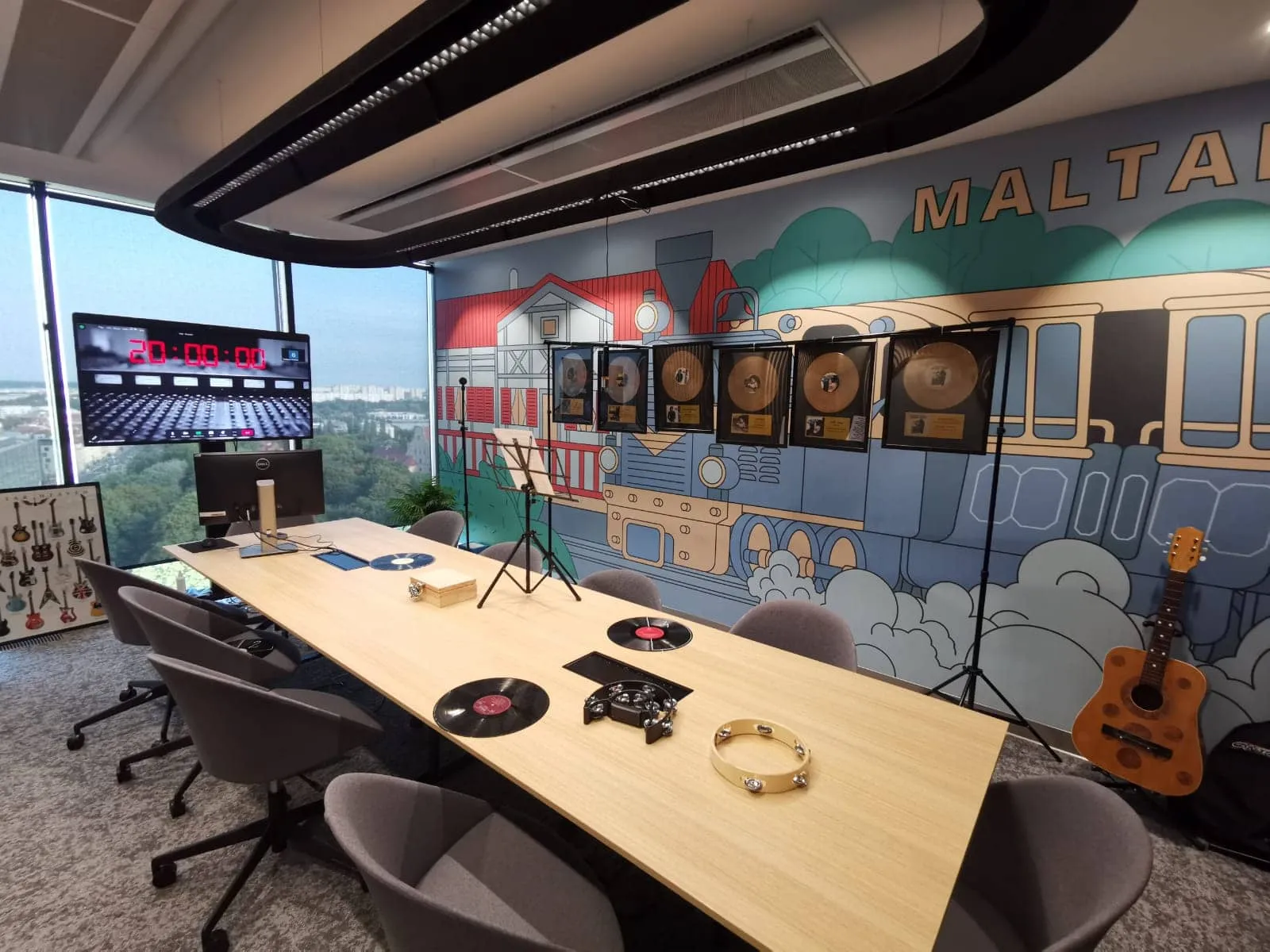 Mobilny escape room w biurze